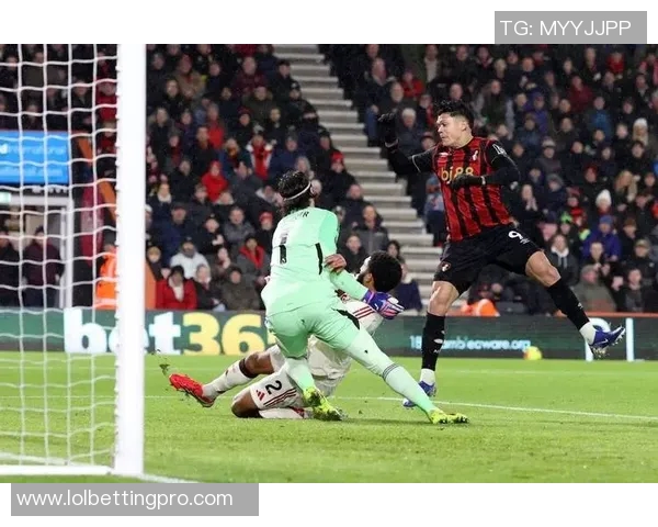 德甲精彩对决那不勒斯绝杀利物浦神奇扑救引发全场狂欢