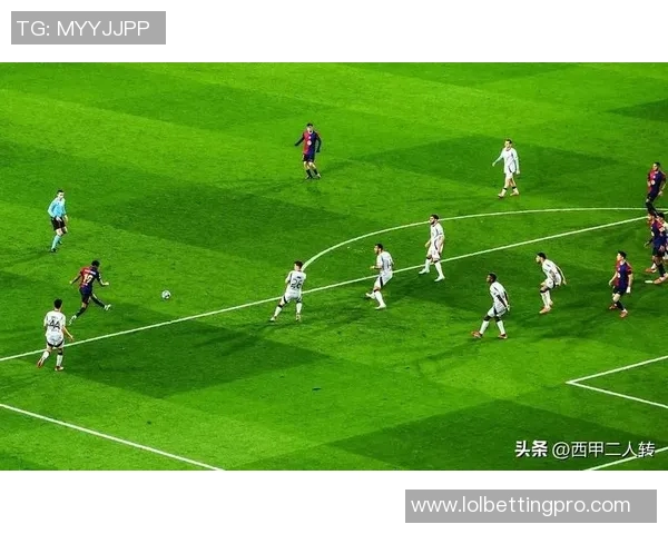 西甲激战本菲卡狂胜曼联6比2全场沸腾赛后深度解析