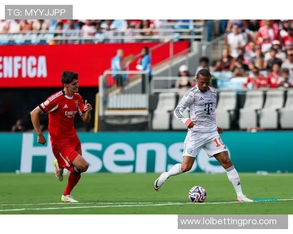 德甲精彩对决里昂狂胜本菲卡五球横扫全场引发热烈反响