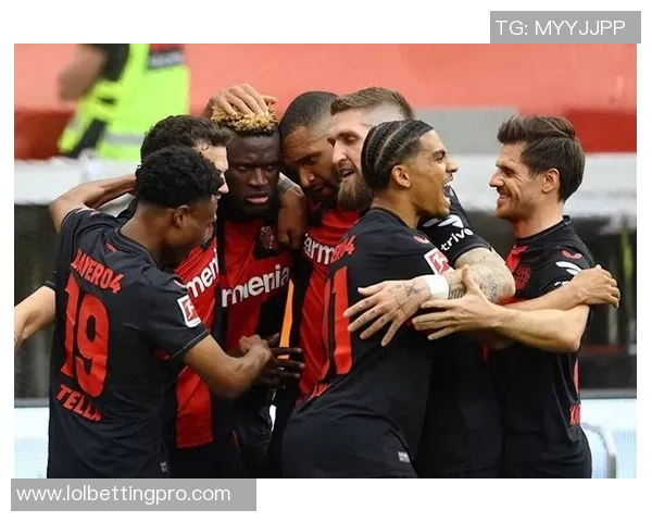 德甲经典对决那不勒斯惊险逆转拜仁帽子戏法引爆全场激情 德甲经典对决那不勒斯惊险逆转拜仁帽子戏法引爆全场激情