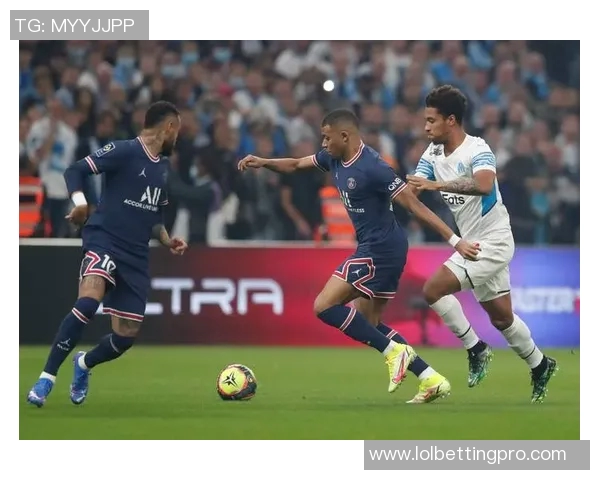 热刺大胜巴黎圣日耳曼神扑瞬间引发争议判罚全场沸腾