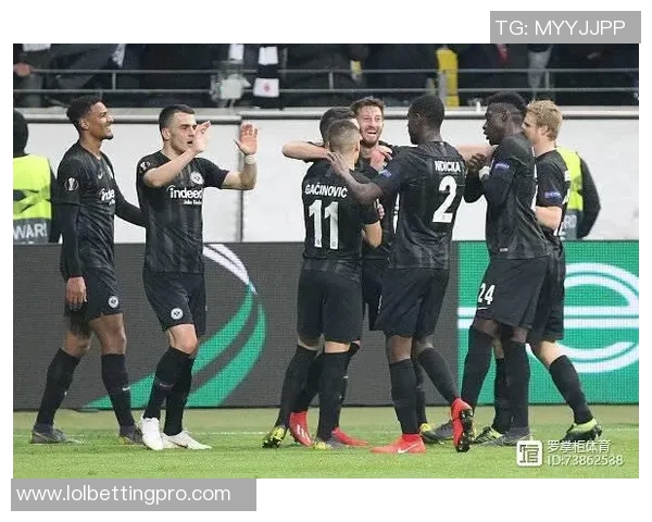 欧联杯精彩对决国米逆转拜仁乌龙球成关键时刻解析 欧联杯精彩对决国米逆转拜仁乌龙球成关键时刻解析